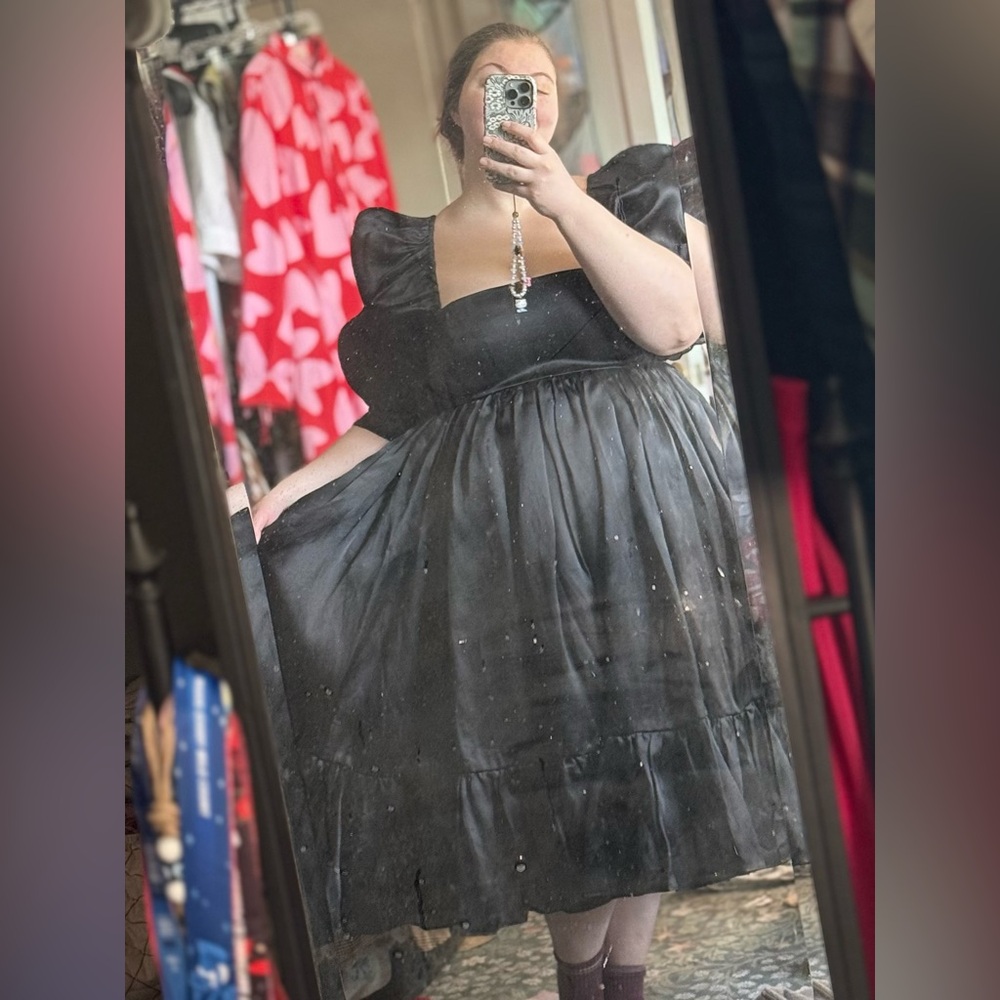 Caviar Silk French Puff 🖤 Selkie